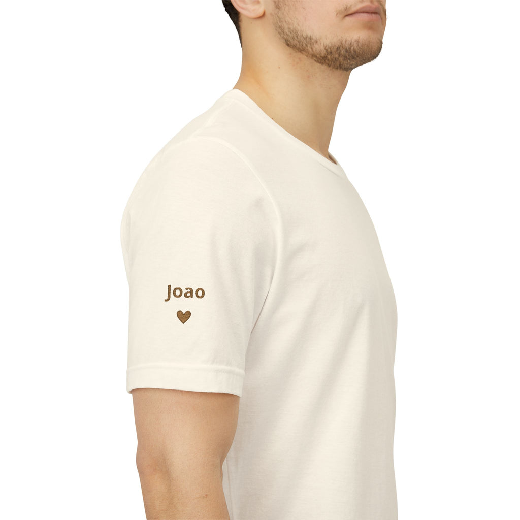 Camiseta Papai com Data Bordada no Peito e Nomes na Manga